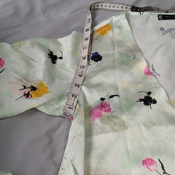 Cest Moi wrap top M/L - Picture 8 of 9